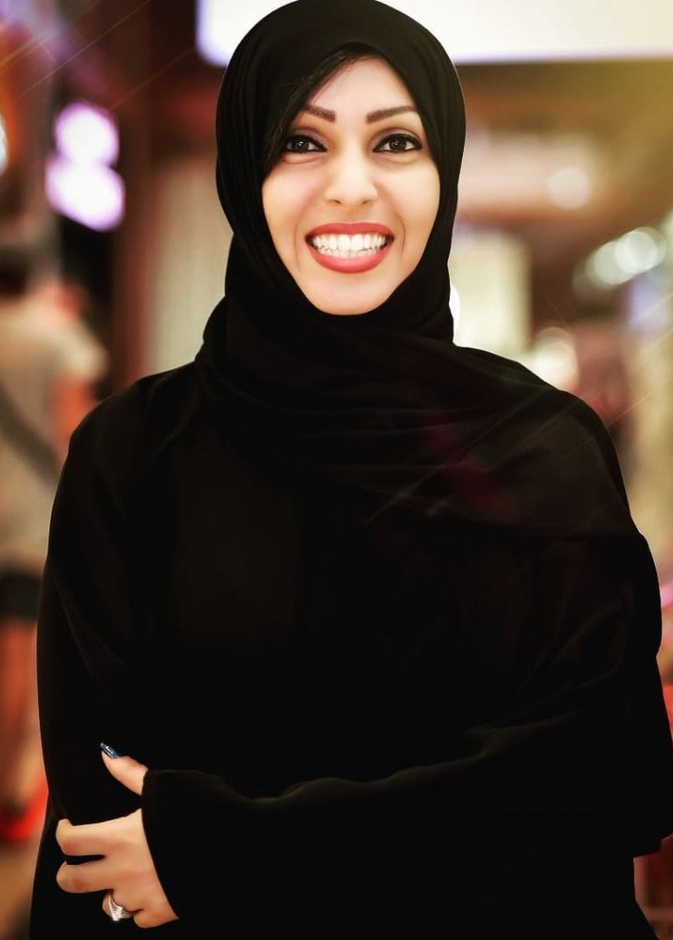 الفنانة الإماراتية الموهوبة إيمان الهاشمي.. إبداع موسيقي بمواصفات عالمية