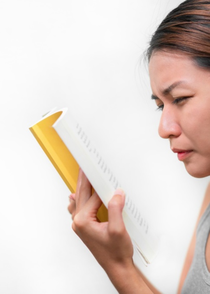 اعراض ضعف النظر المفاجئ وما هي عوامل الخطر