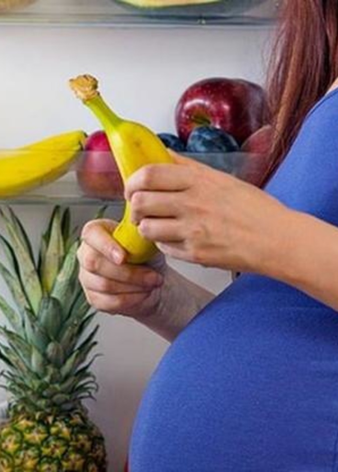 فوائد الموز للحامل في الشهر السابع