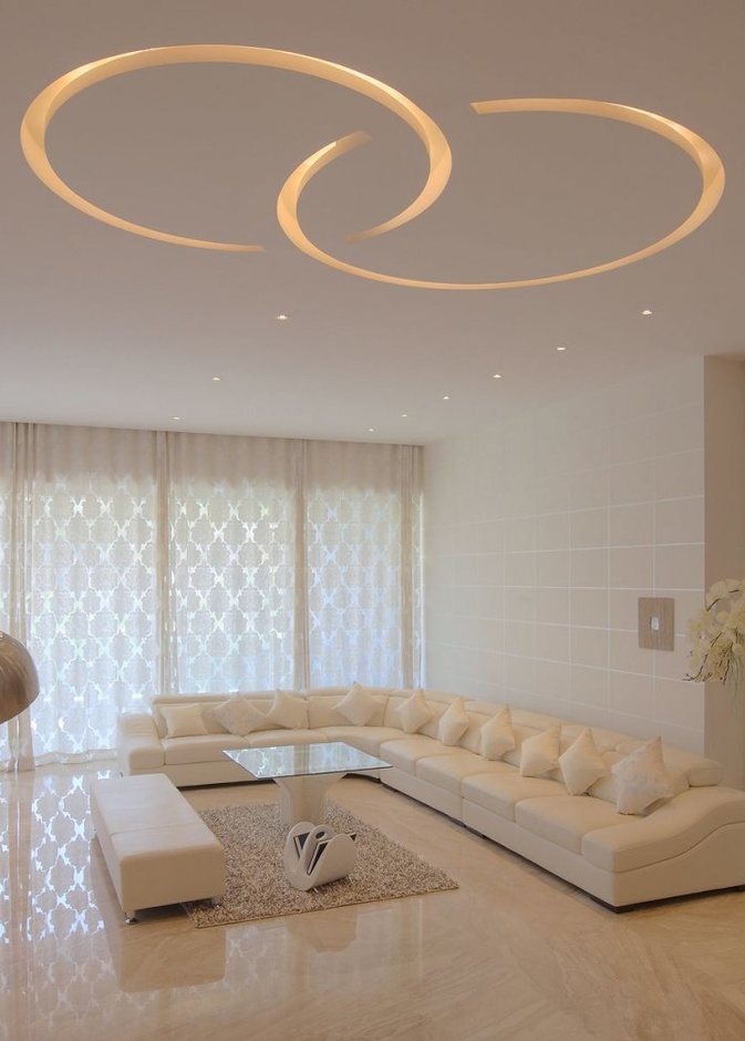 سقف زائف يغطي الإنارة بتصميم عصري لمنازل فخمة