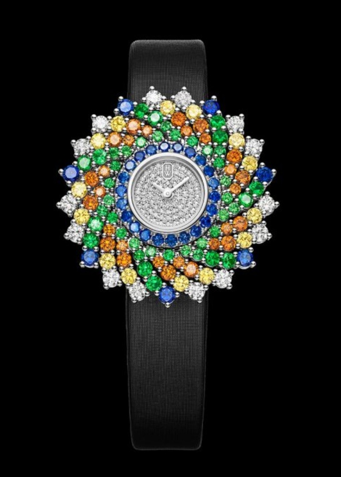 ساعة من هاري وينستون Harry Winston