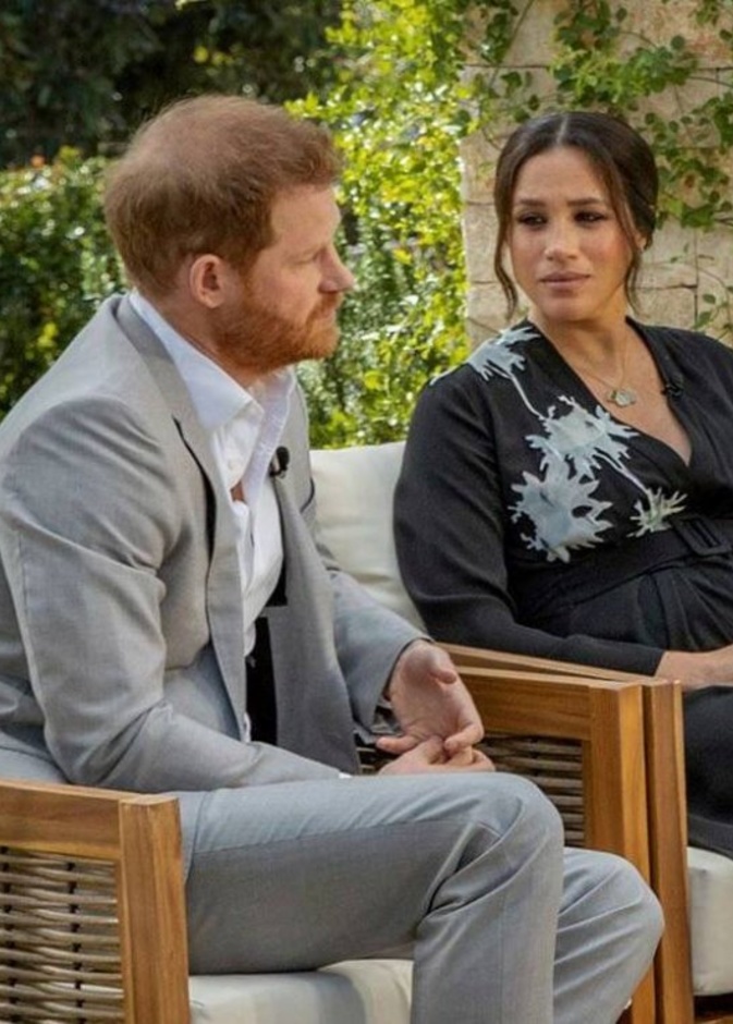  الأمير تشارلز يعود لتلقي مكالمات هاري