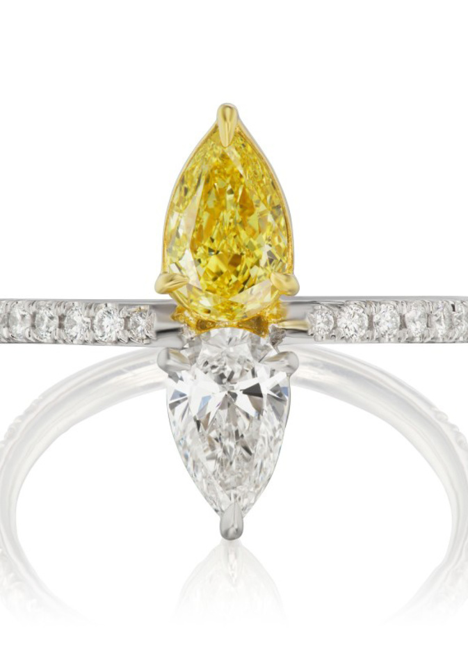  خاتم راقي بالماس الأبيض والأصفر