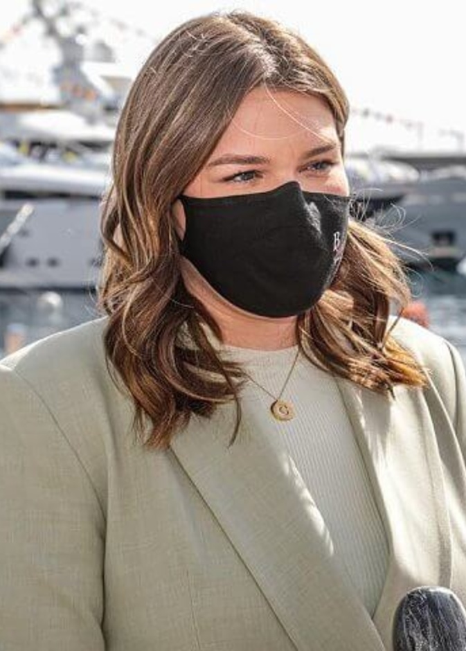 الأسرة الحاكمة لإمارة موناكو تشارك في مراسم تدشين السفينة موناكو 1