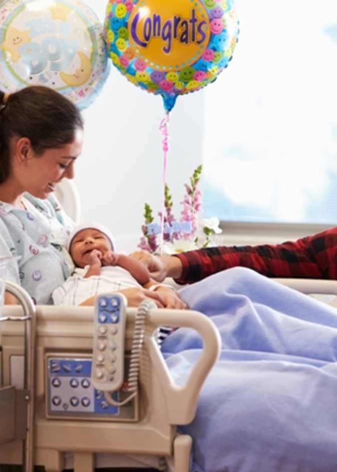 أفكار هدايا للزوجة بعد الولادة