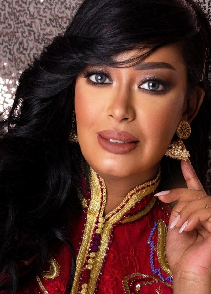 مكياج جذاب من منيرة محمد للبشرة السمراء