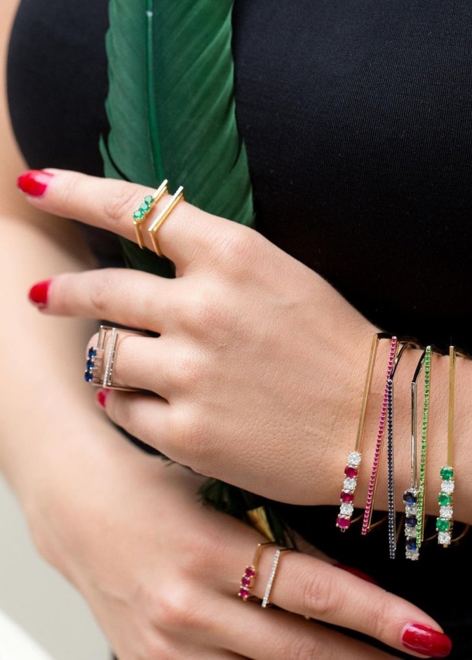 تصاميم مجوهرات ملونة لعروس الربيع من دار Ghenej