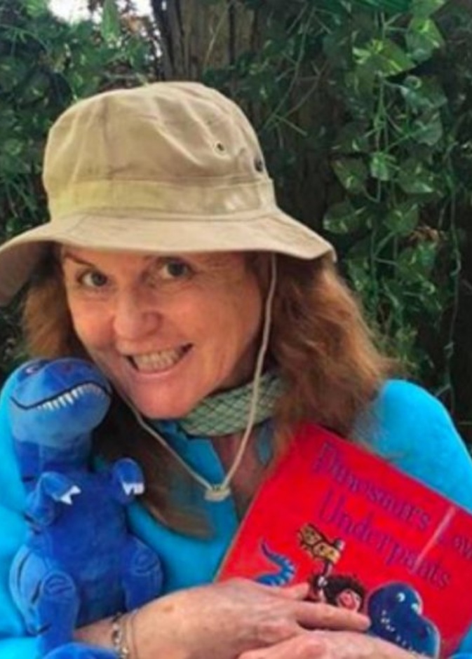 سارة فيرغسون توجه رسالة مؤثرة لحفيدها أوغست