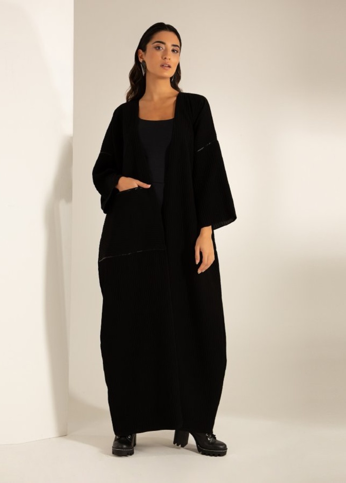 دار أزاليا للأزياء الفاخرة تطلق مجموعة Aurora بألوان الشفق المذهلة