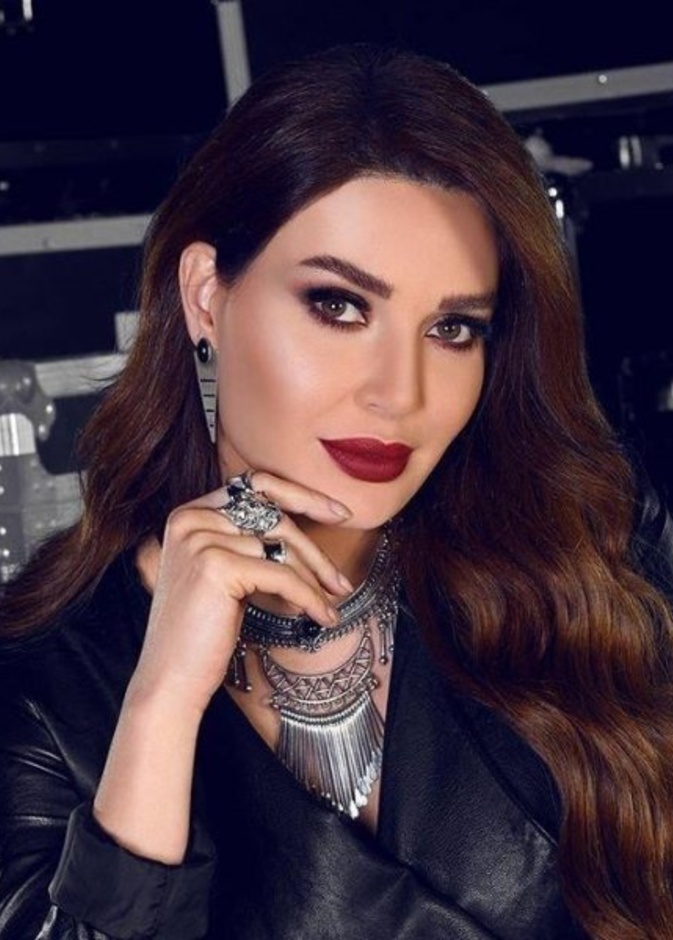 نجمات أمهات فوق عمر الأربعين