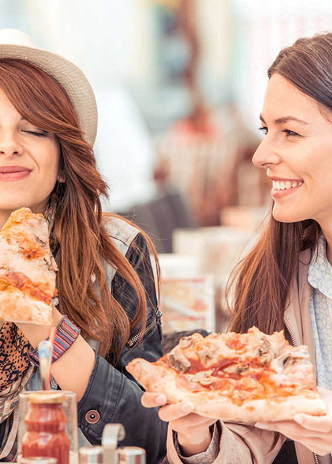 ماهي العلاقة بين التوتر وتناول النساء للوجبات السريعة