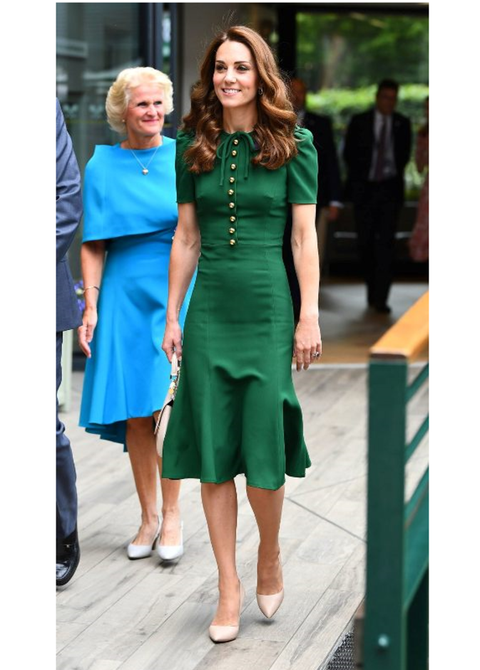 إطلالة كيت بفستان أخضر من  Dolce & Gabbana