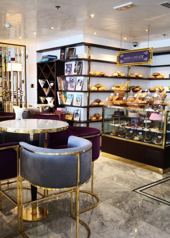  عيد الأم في دبي طعام فاخر ومشروبات منعشة في مقهى Café Society في دبي