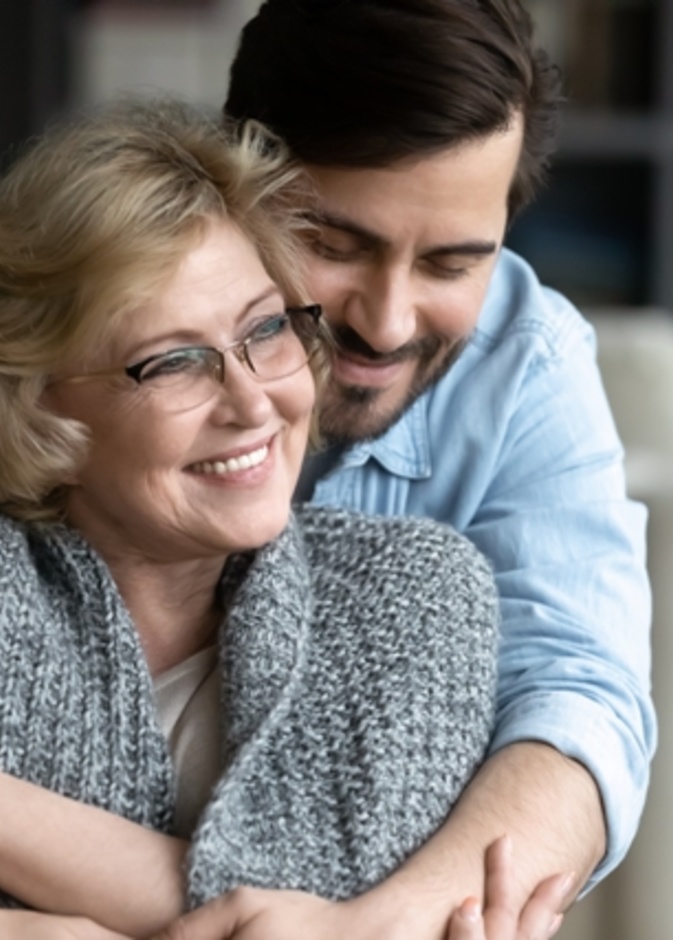 5 أفكار لتعبر عن حبك لوالدتك في عيد الأم 2021