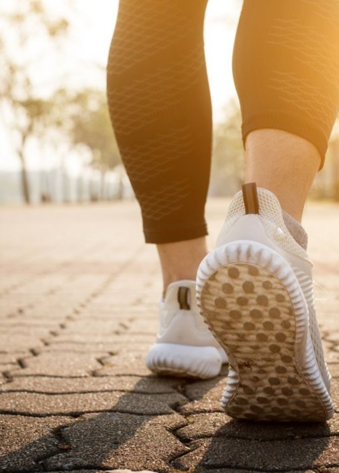 ماهي علاقة طريقة المشي بالوفاة بسبب كورونا