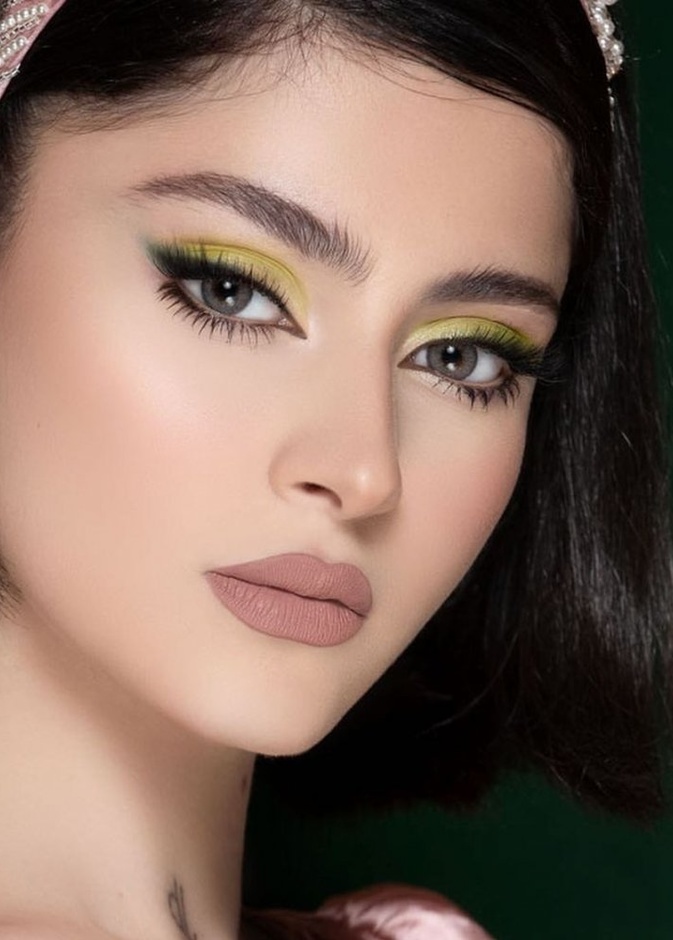مكياج خبيرات التجميل السعوديات لعيد الام