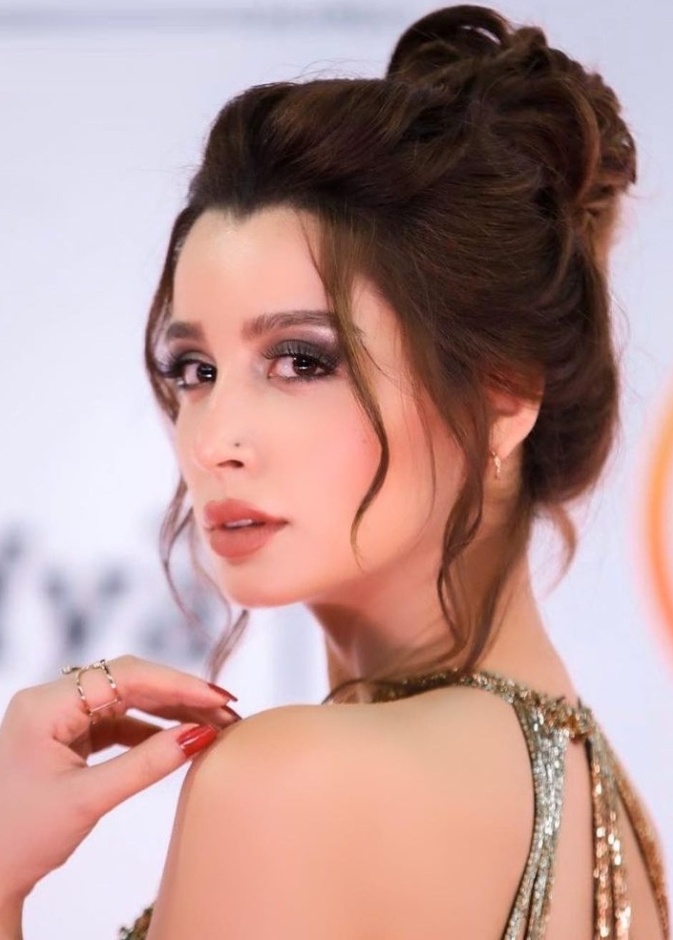 سارة التونسي 2021