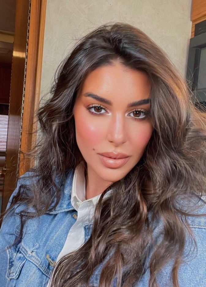 ياسمين صبري وأمل بوشوشة نادين نجيم يثرن الجدل بسبب التشابه بينهن