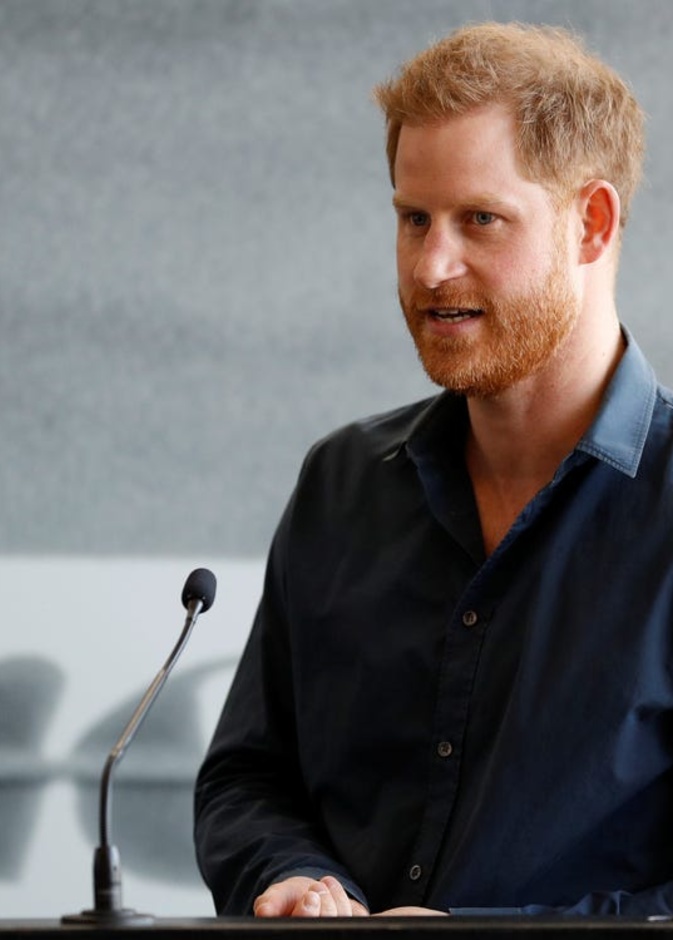 بعد حصول هاري على وظيفة جديدة.. 4 أفراد من العائلة المالكة يعملون في وظائف عادية