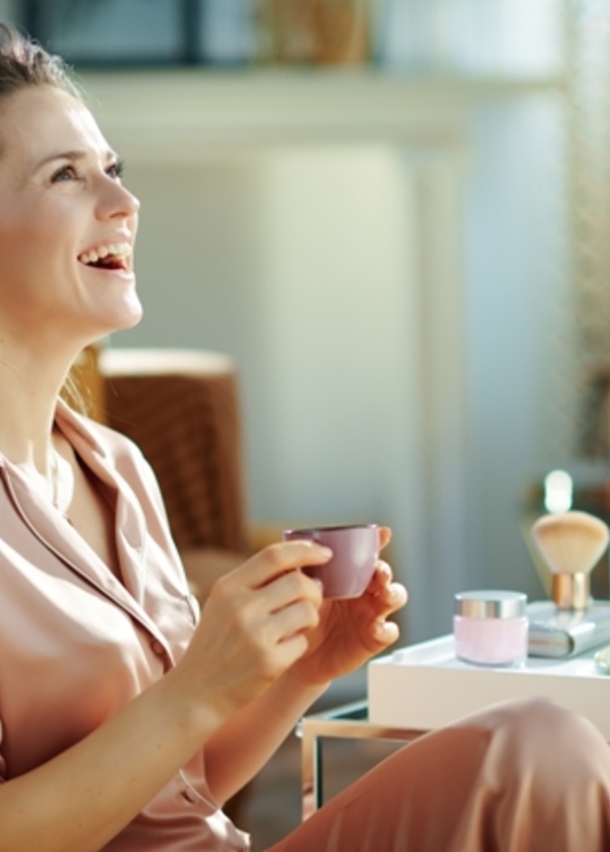 ما هي أهم إحتياجات المرأة بعد سن الأربعين 