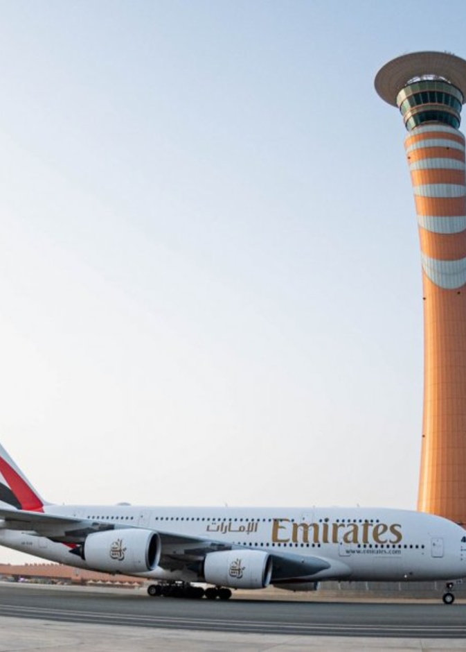 طيران الإمارات أول ناقلة تشغل طائرة A380 إلى المبنى 1 بمطار الملك عبد العزيز الدولي