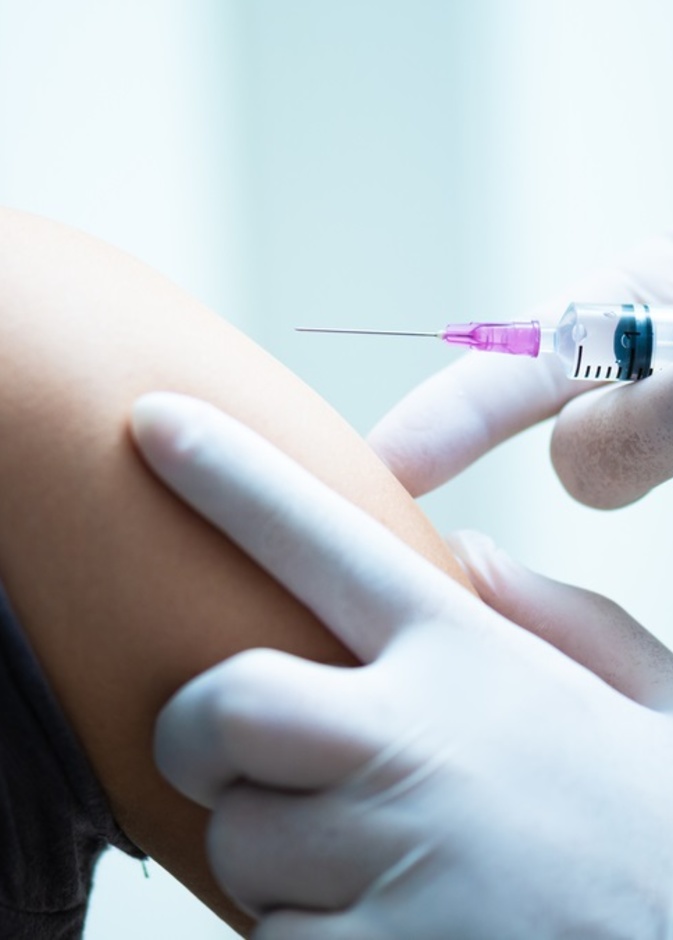  النساء يعانين اكثر من الآثار الجانبية للقاح كورونا