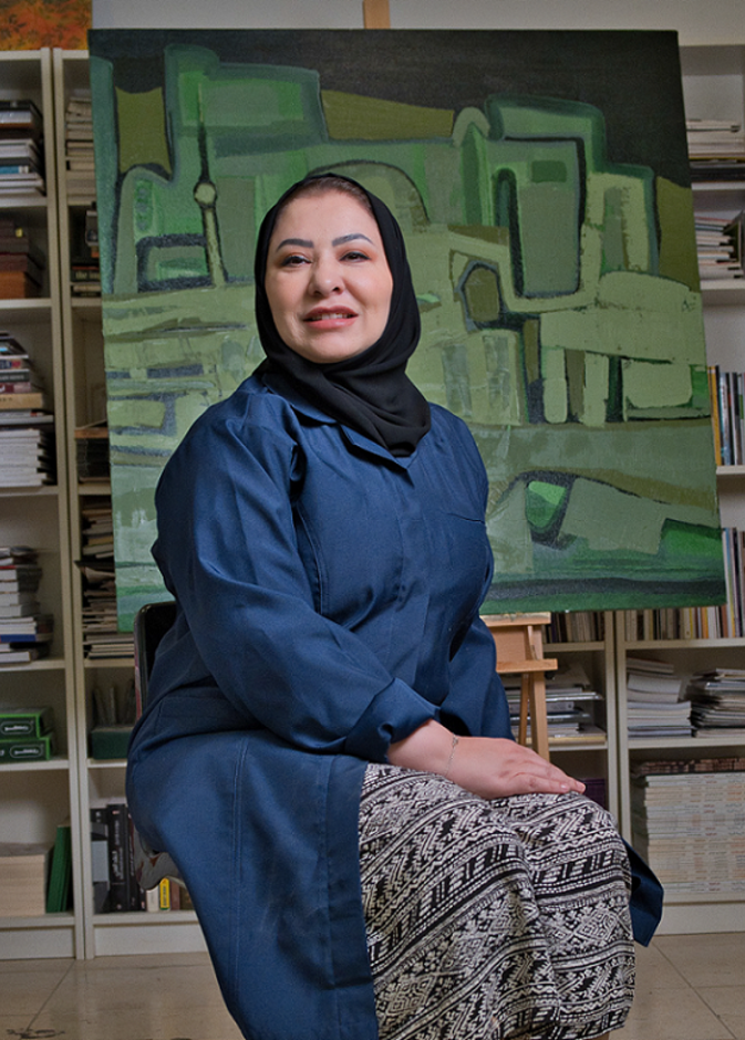 نجلاء السليم فنانة تشكيلية سعودية رائدة في عالم الفنون الجميلة