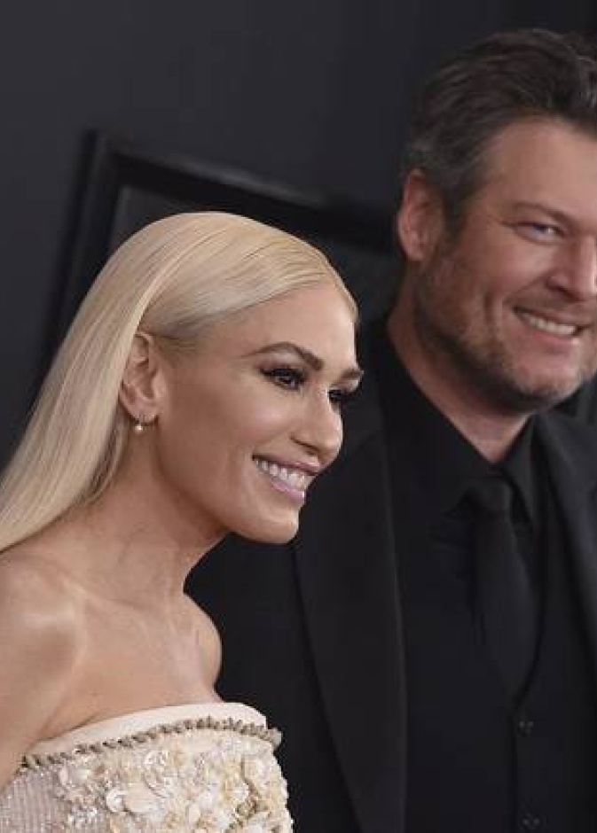 نجوم يتطوعون لإحياء حفل زفاف بليك شيلتون وغوين ستيفاني