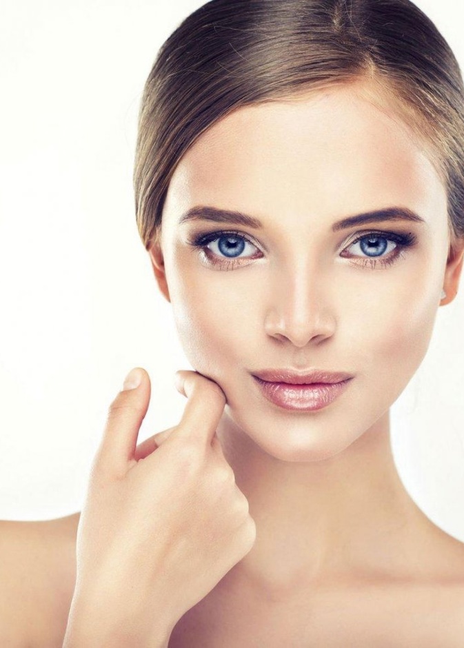  فوائد الفازلين وزيت جوز الهند والعسل لتوريد الشفاه وترطيبها