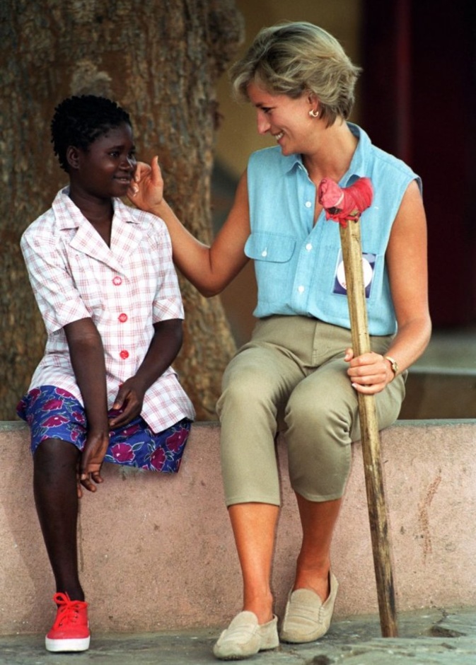 في اليوم العالمي للألغام الأرضية.. كيف أثرت الأميرة ديانا في زيادة الوعي بهذه القضية عالميا؟