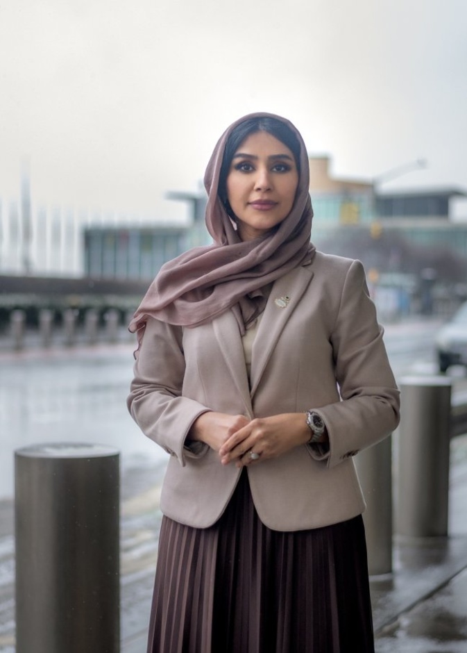 لقاء خاص بمجلة "هي" مع عضو الوفد الدائم للمملكة السعودية بنيويورك منى الغامدي