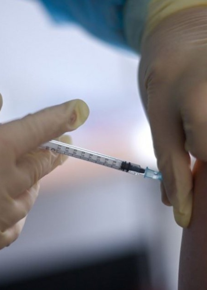 ماهي الاعراض الشائعة بعد تلقي لقاح كورونا