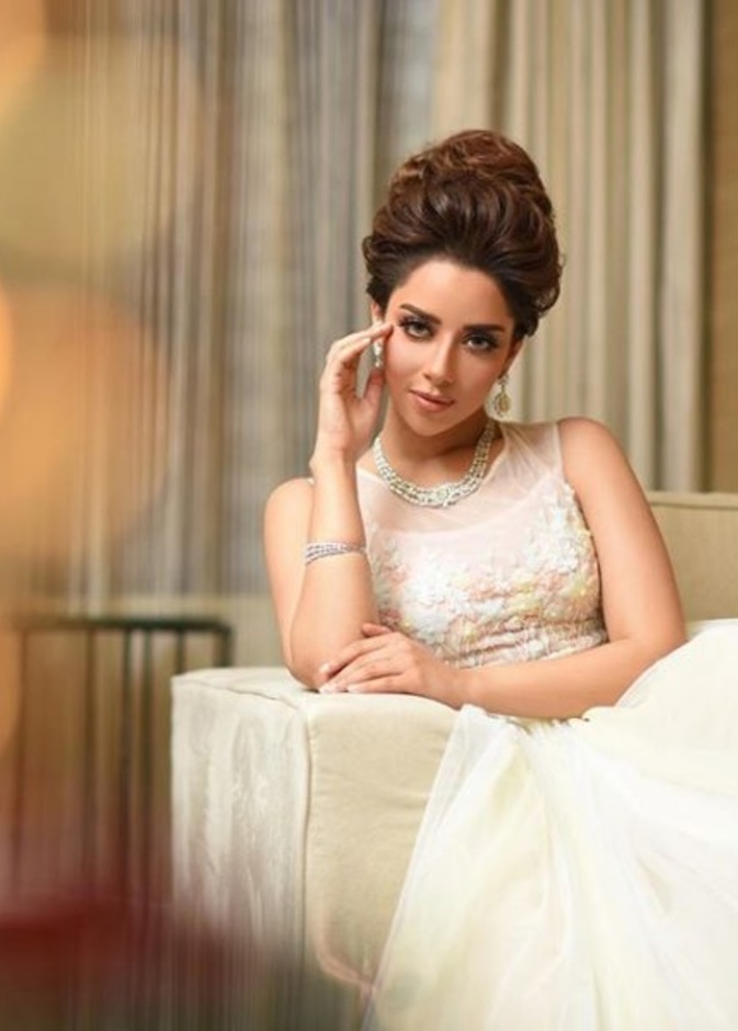  طقم مجوهرات ناعم من بلقيس