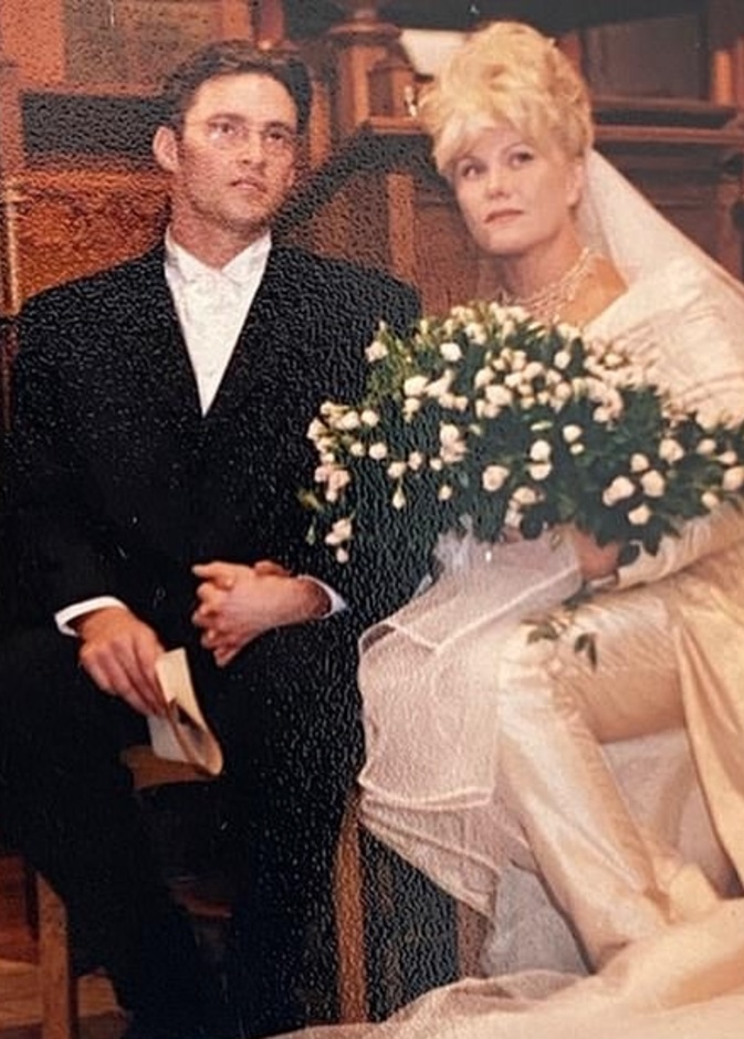 هيو جاكمان و ديبورا لي فورنيس