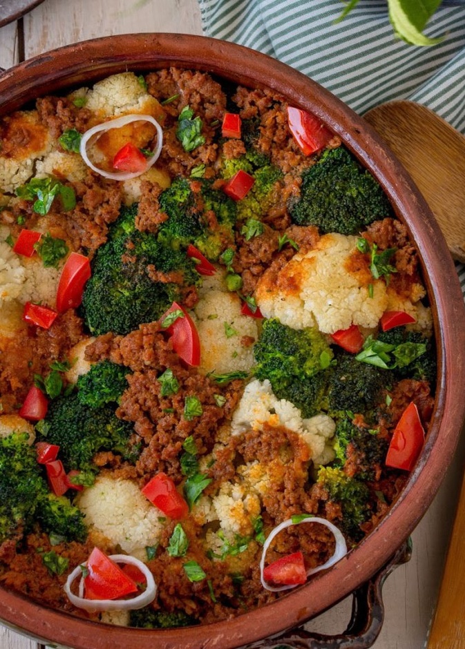 طاجن القرنبيط باللحم المفروم