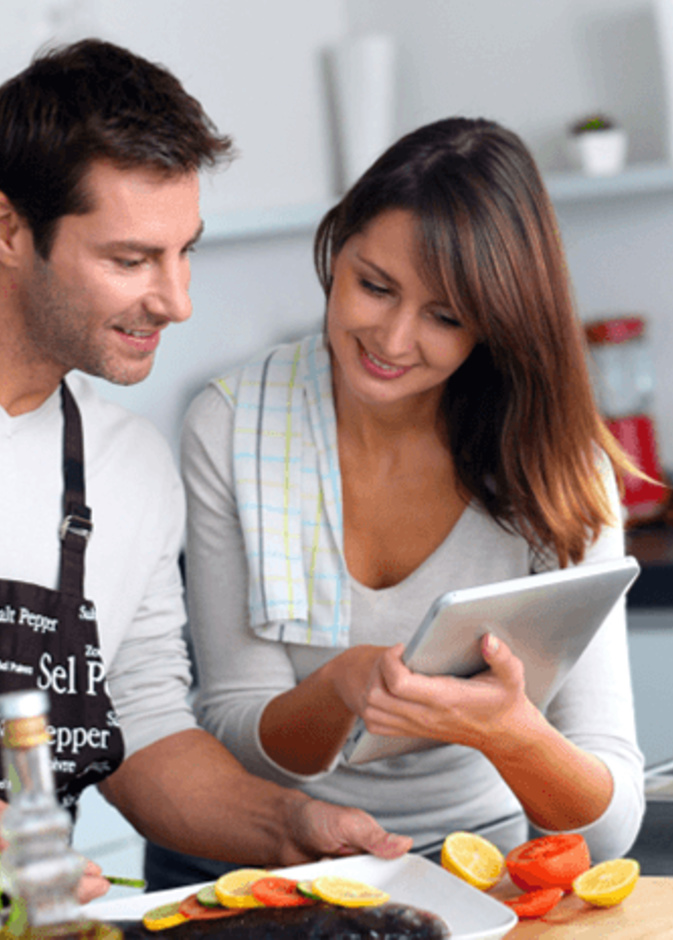 أهم فوائد مساعدة الزوج لزوجته في رمضان