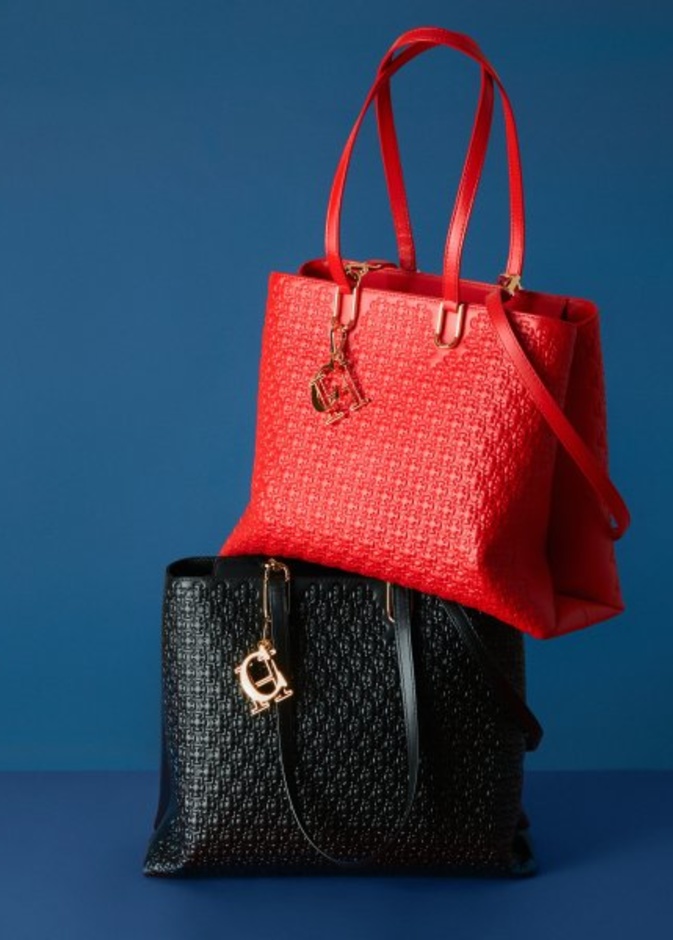 كارولينا هيريرا تقدم مجموعة رمضان