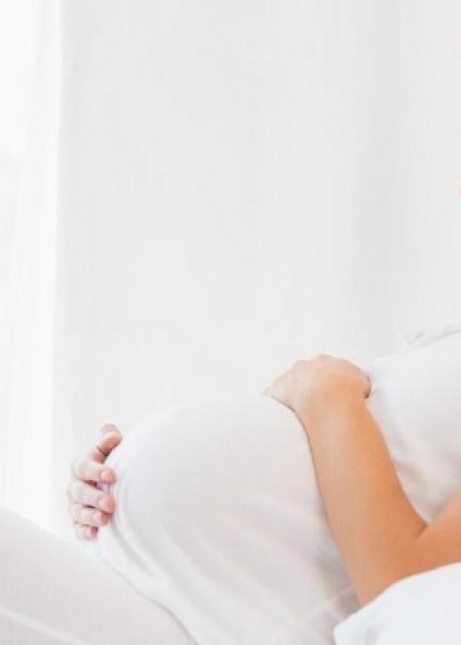 هل يؤثر الصيام على كمية السائل الأمنيوسي حول الجنين