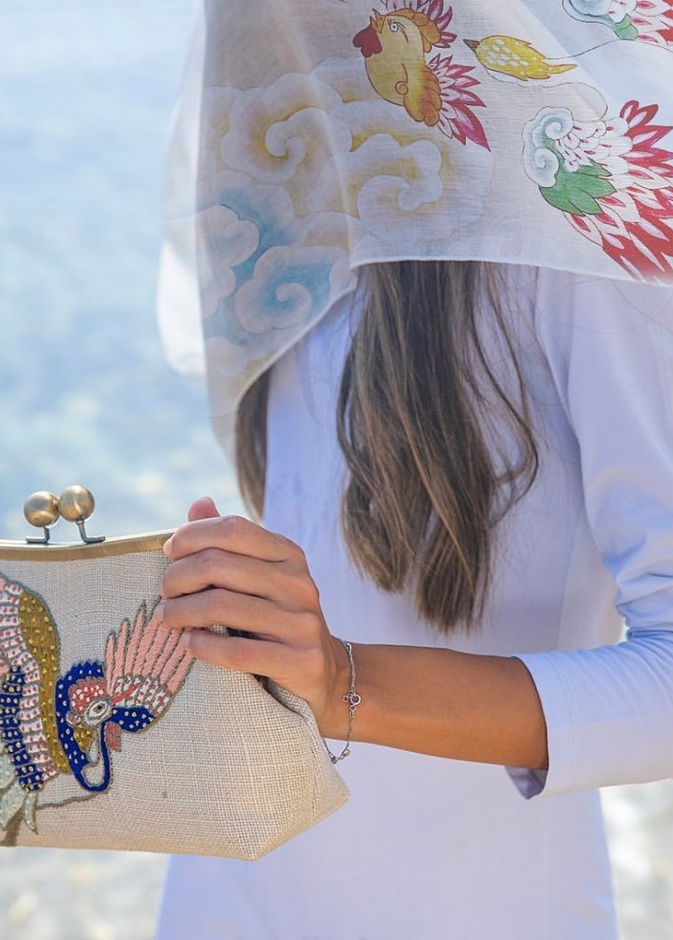 حقائب مطرزة تقدمها المصممة دعاء بوقس