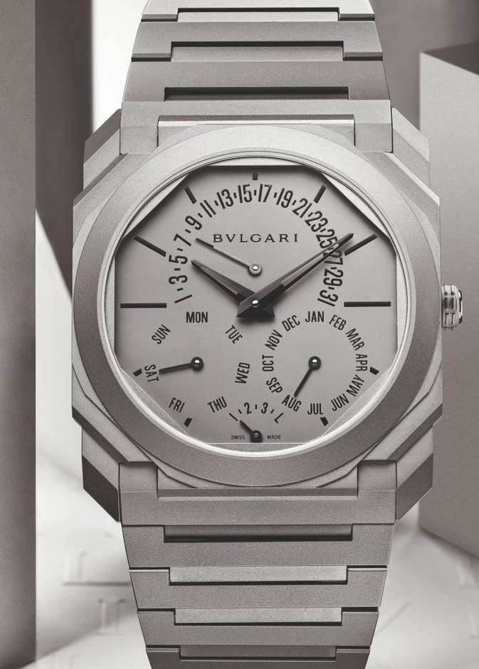 أوكتو فينيسيمو بيربيتشوال كالندر بلاتينيوم OCTO FINISSIMO PERPETUAL CALENDAR PLATINUM