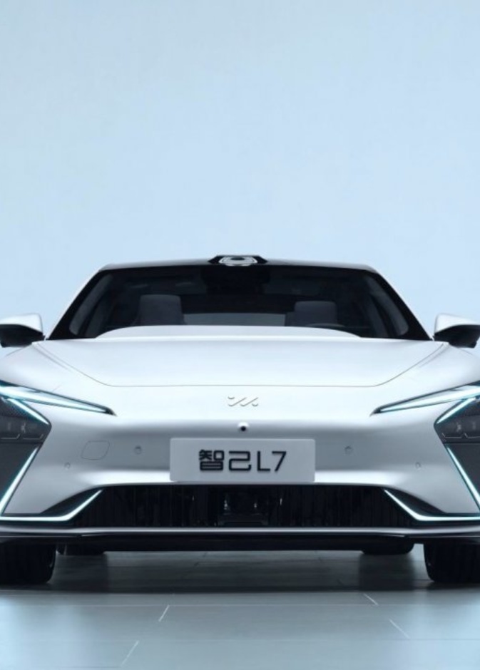 فيراري روما مزودة بأحدث أنظمة ديناميكيات القيادة