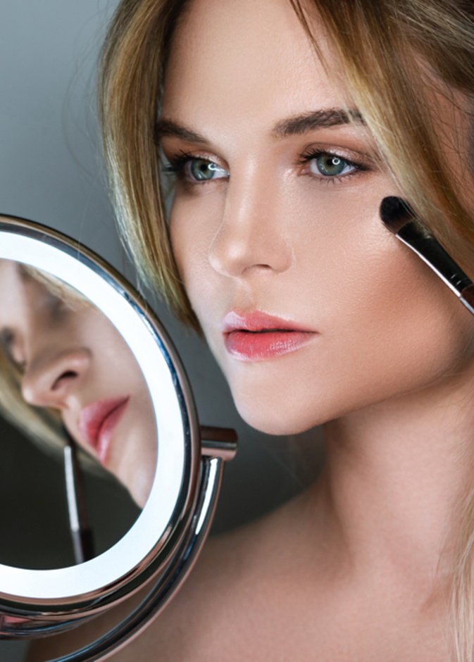 كيفية الحصول على مكياج خفيف في رمضان 2021