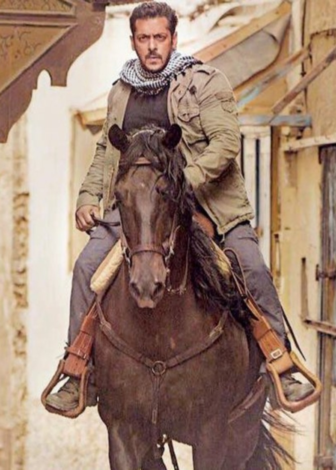 توقف تصوير أحدث أفلام شاروخان وسلمان خان لهذا السبب