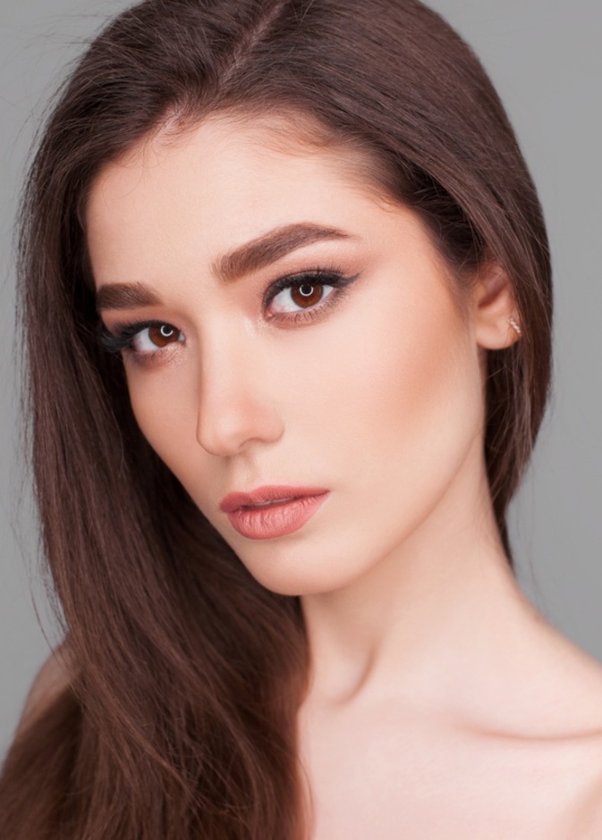 طريقة عمل مكياج ناعم لرمضان 2021