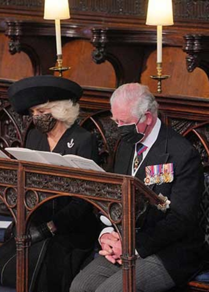 بالصور دموع وعلامات تأثر على أفراد العائلة المالكة في جنازة الأمير فيليب