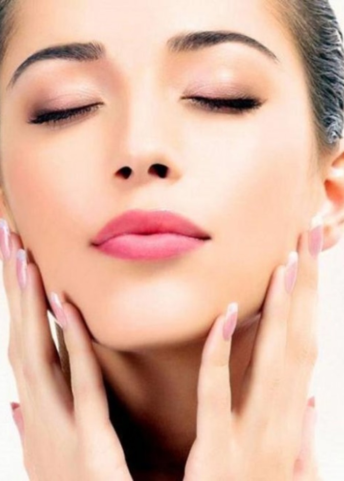  الشفاه الوردية هي علامة على الصحة والجمال
