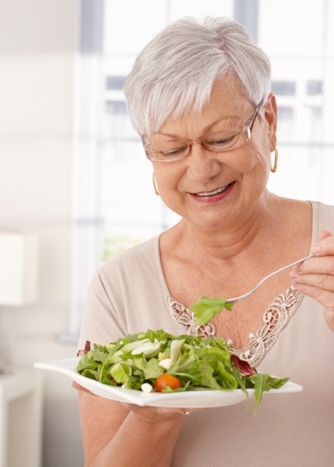 التغذية السليمة لكبار السن في شهر رمضان