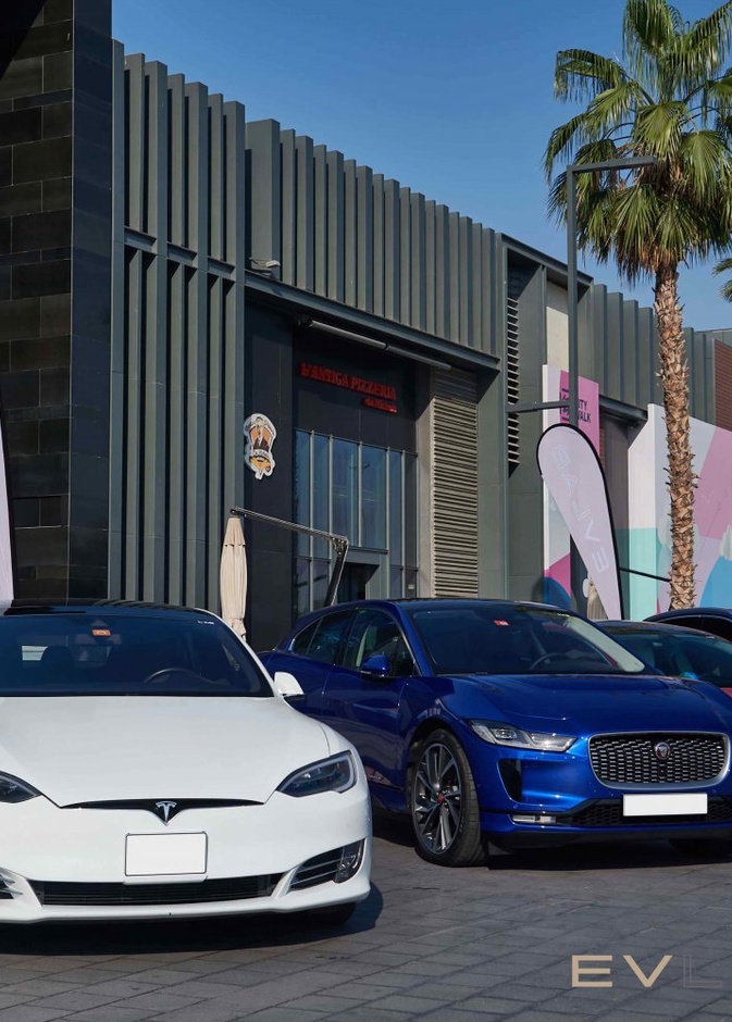 مختبر المركبات الكهربائية " EV LAB" يطلق فعالية الأولى من نوعها لعشاق السيارات الكهربائية في الإمارات