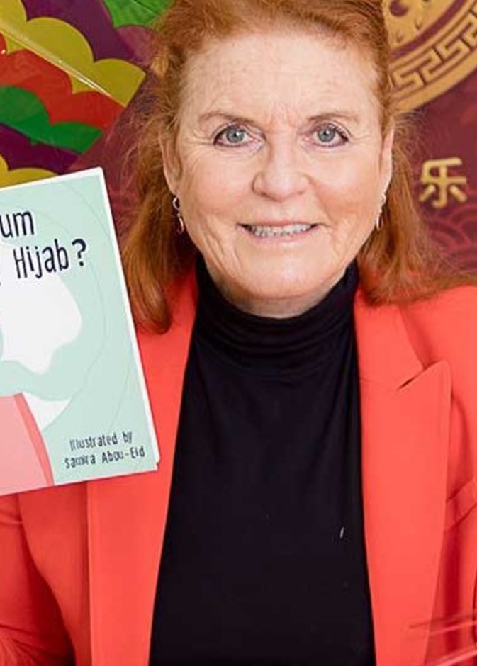 سارة فيرغسون تعود إلى العمل بعد انتهاء فترة الحداد