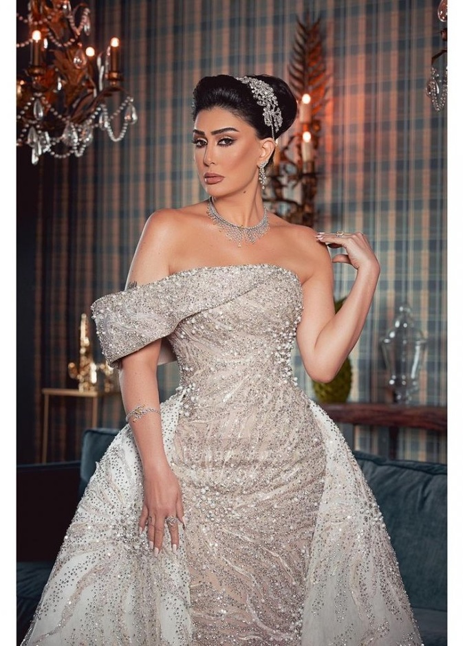  إطلالة فخمة لغادة عبد الرازق في لحم غزال